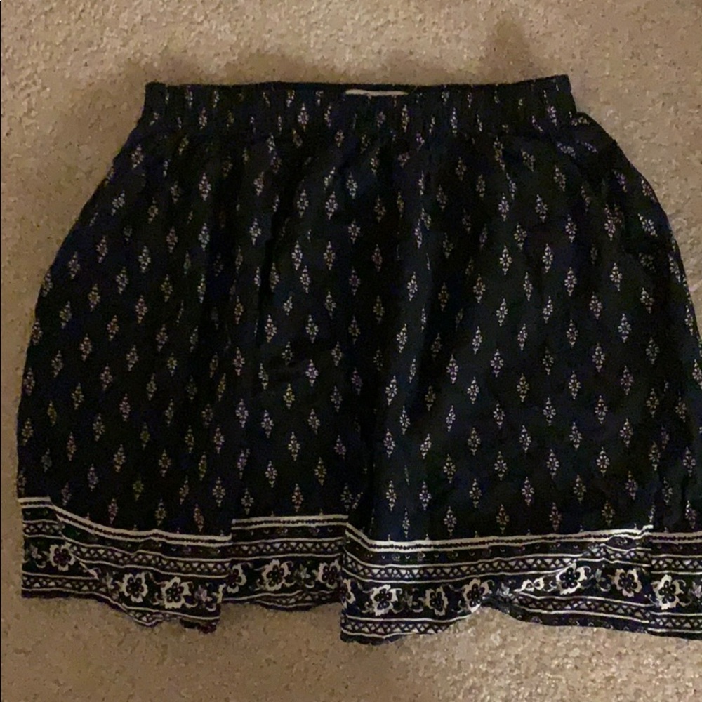 Hollister Mini skirt black with patterns